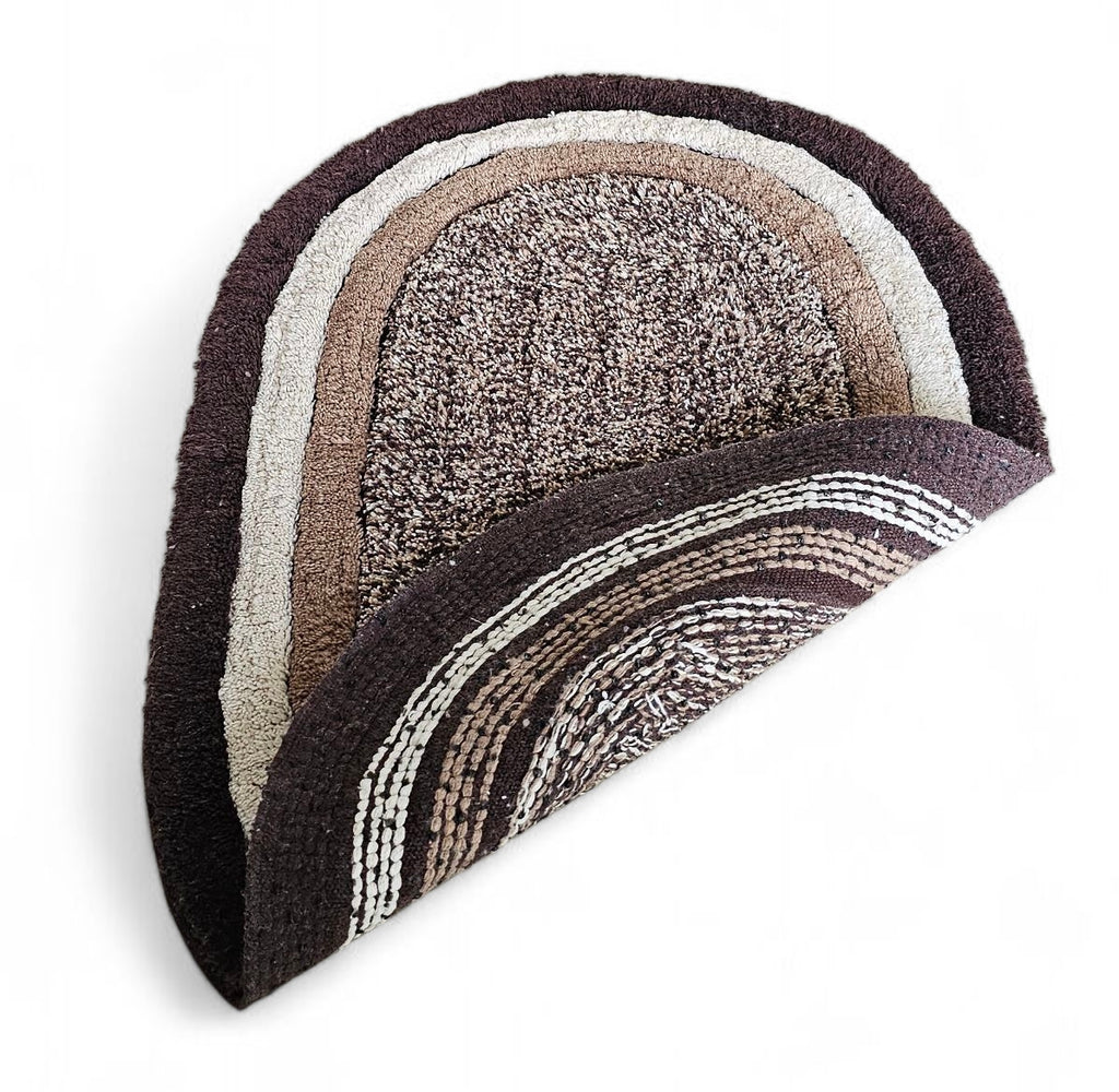 Luxury Chocolate Oval Bath Mat (40x60 cm) – Soft & Absorbent Microfiber Bathroom Mat with Anti-Skid Backing